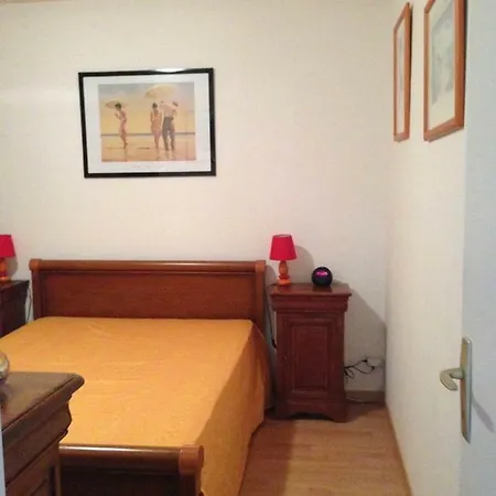 Ville Et Plages Holiday home *